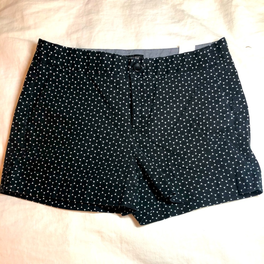 Banana Republic Hampton Fit Shorts